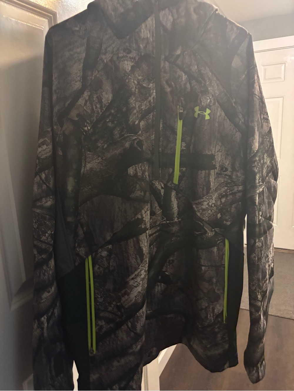 Men’s Under Armour Dark Green Pullover with Neon Yellow Trim